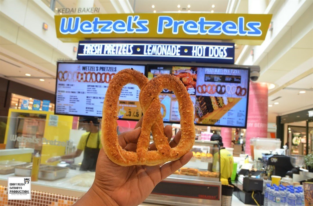 Phillips 66 Wetzel's Pretzels