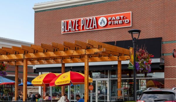 After a Phenomenal 2021, Blaze Pizza Franchise Got a Mission