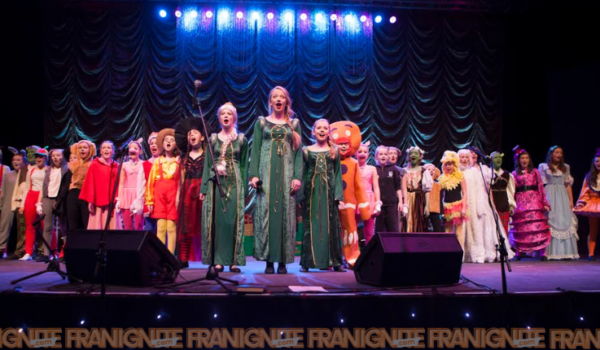 Razzamataz Theatre Schools Celebrates Franchisees’ Five-Year Milestone