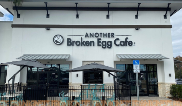 Another Broken Egg Cafe Expands into South-Central Kansas with Multi-Unit Agreement